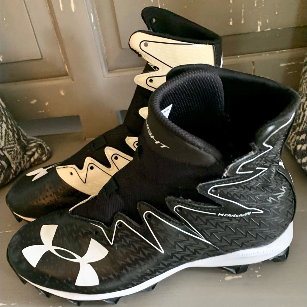 GUC Under Armor Cleats-9.5 (no laces)